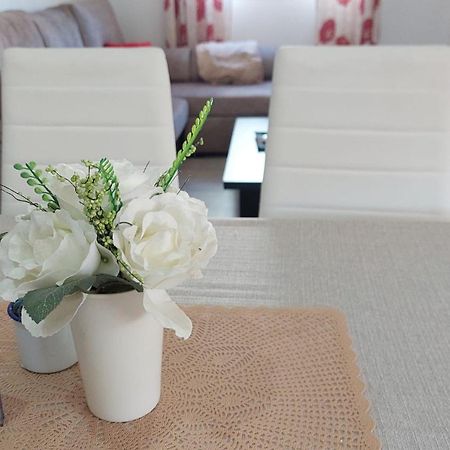 דוס הרמנאס Apartamento Sevilla Autentica מראה חיצוני תמונה